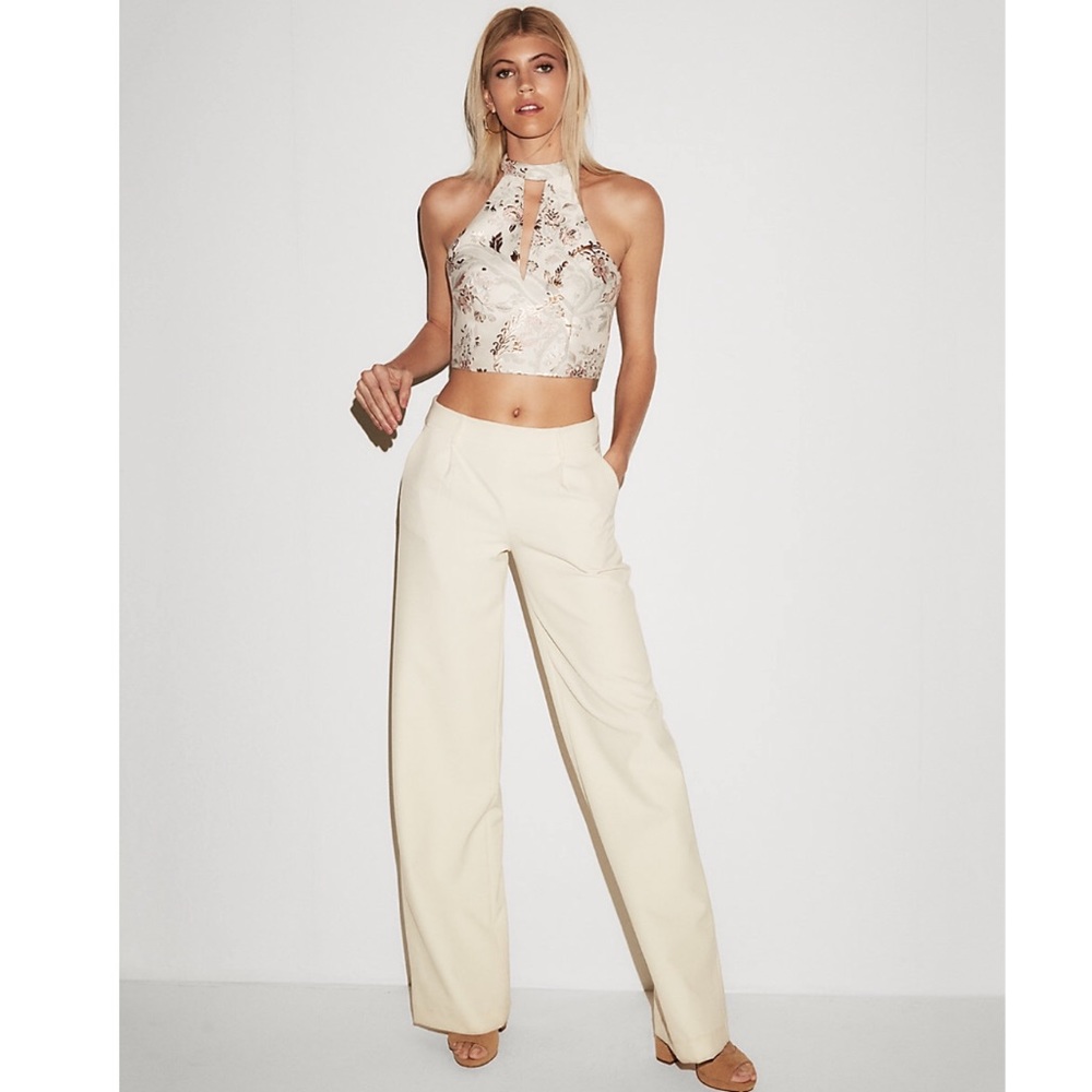 🏷Floral jacquard halter top